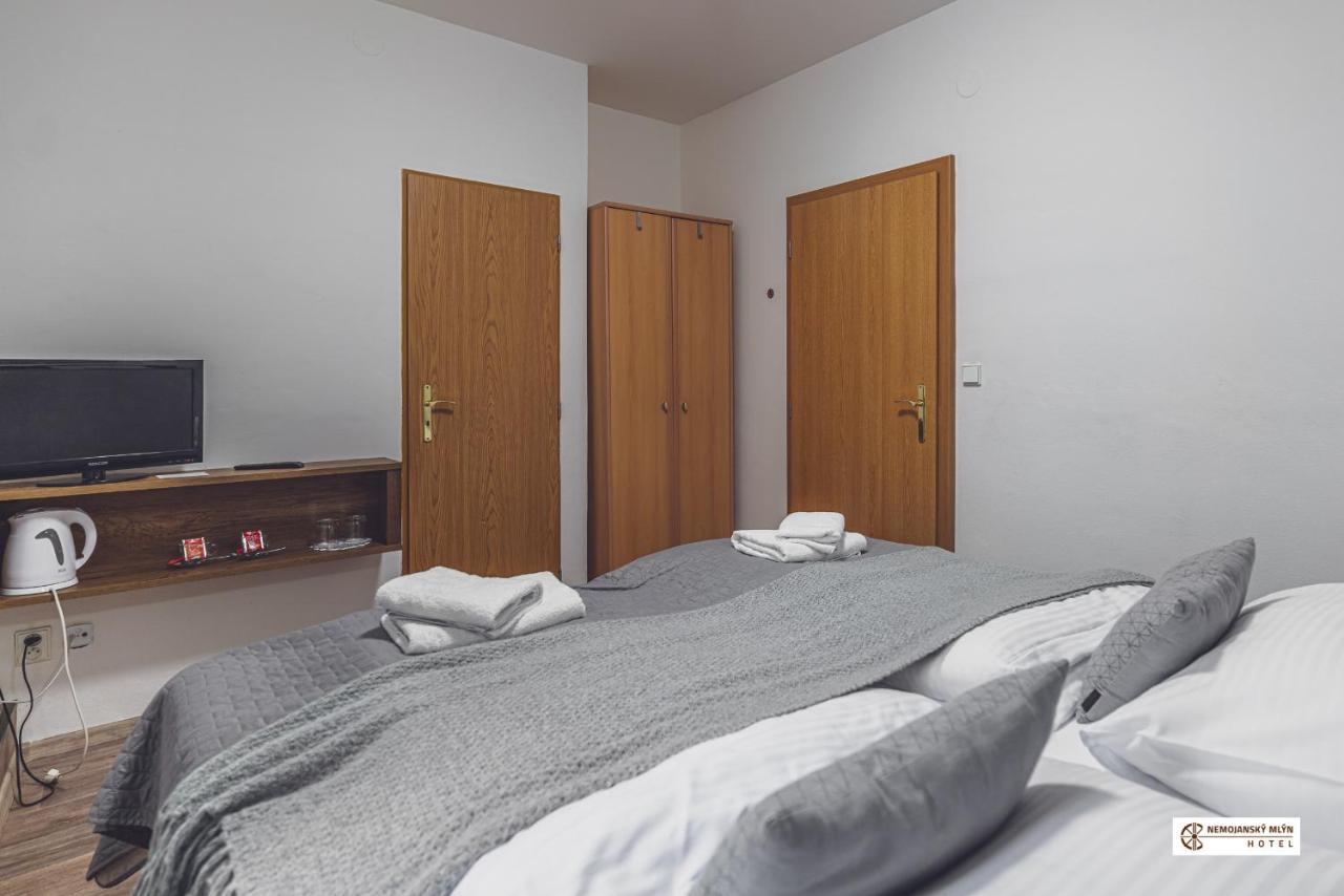 Hotel Nemojansky Mlyn Nemojany Esterno foto